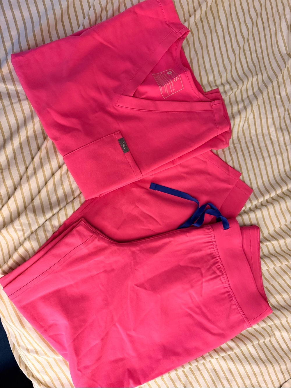 Brand new FIGS scrub set